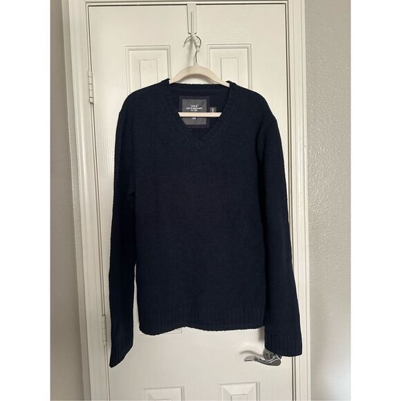 Men’s navy blue V-neck sweater - LOGG - ￼ label of greeted goods by H&M size L￼ - Picture 3 of 7
